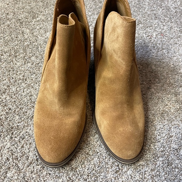 Jessica Simpson ankle suede heeled booties, size 10 - Picture 3 of 8